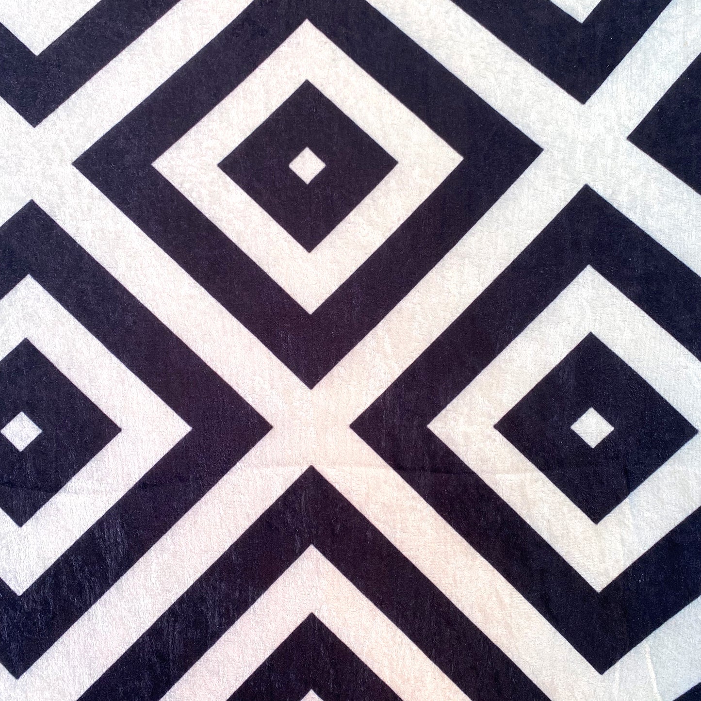 Alfombra Luxury Blanco y Negro 160x230 cm